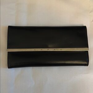 GUESS Black Wallet with Silver Accent – EUC